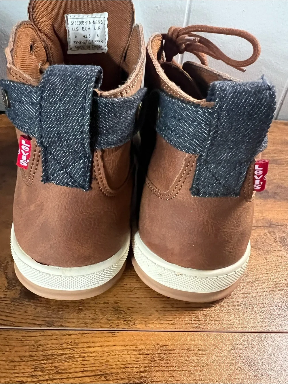 Men’s Levi’s Ankle Tie Up Boots, Brown, Size 9, EUC